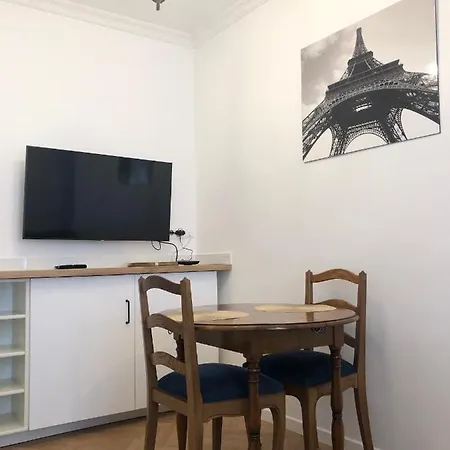 Apartment Quartier St Louis - 10 Mins Walking Chateau Versailles Exterior photo
