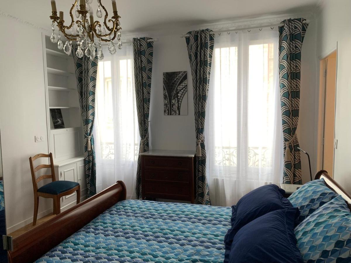 Quartier St Louis - 10 Mins Walking Chateau Apartment